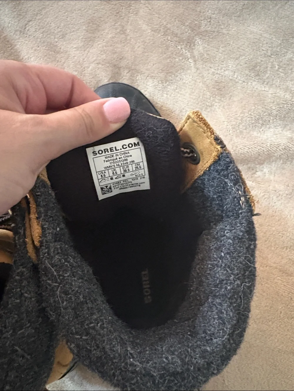 Sorel some wear
